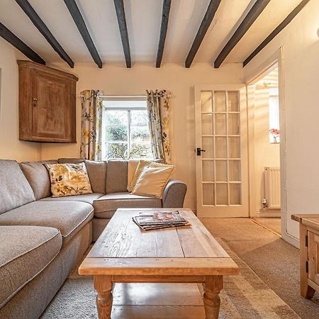 Seven Living Retreats Cotswold Villa Moreton-in-Marsh Eksteriør bilde